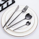 Set de cubiertos de acero negro B08MQ1